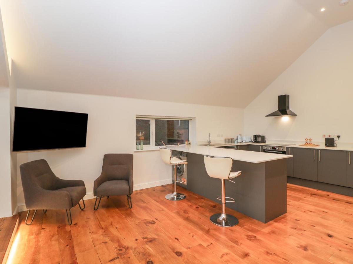 Upper Annex Apartment คาล์น ภายนอก รูปภาพ
